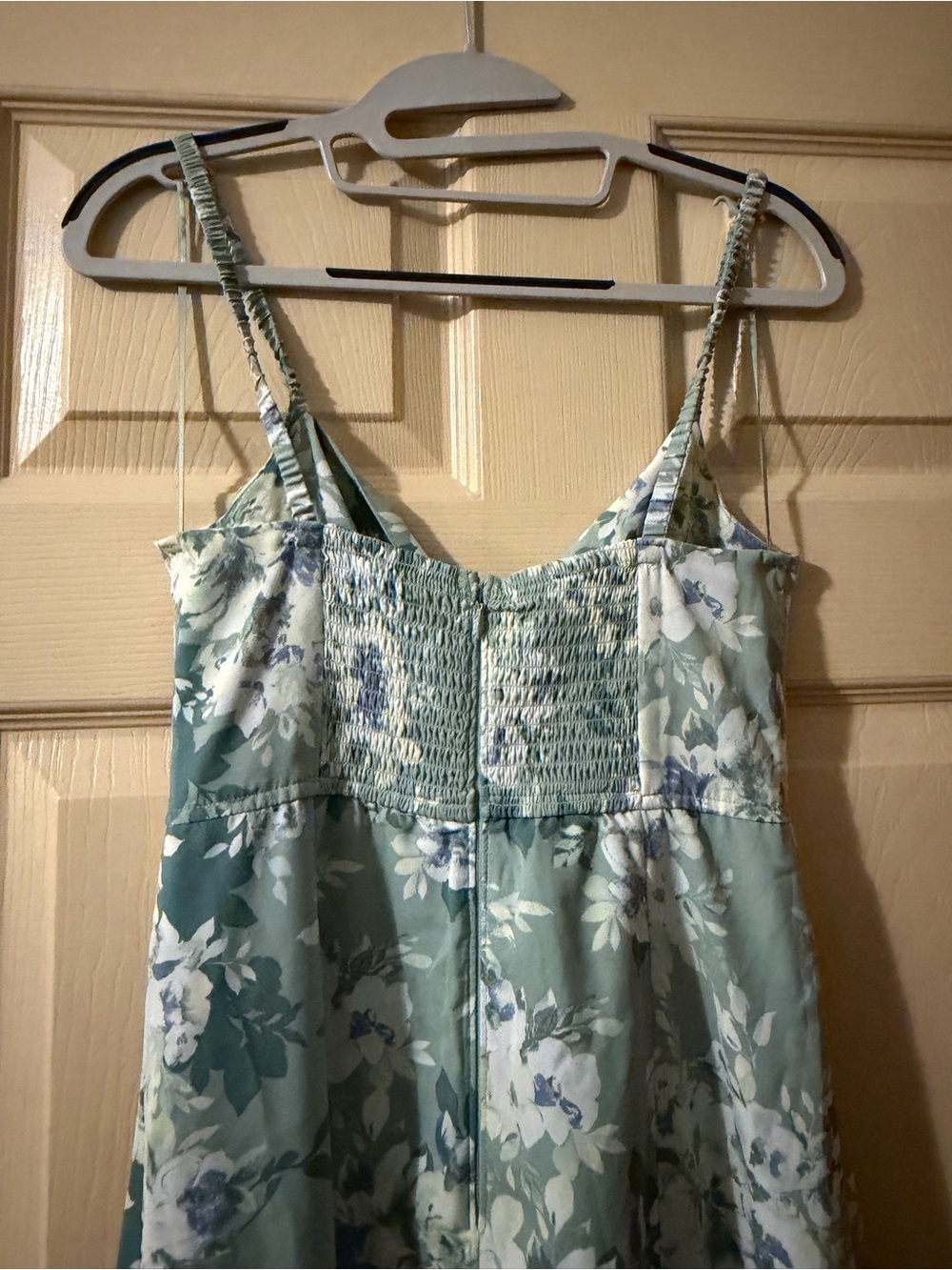 Abercrombie & Fitch Floral Sage Green Slip Dress with Spaghetti Straps - Picture 5 of 6